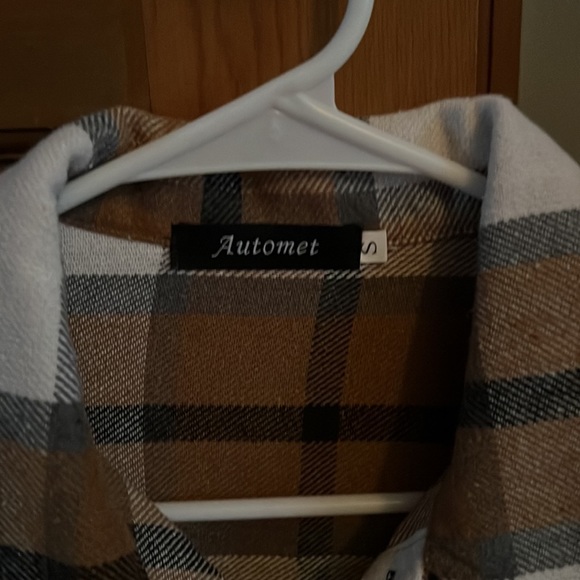 Shirt/Jacket - Picture 2 of 3